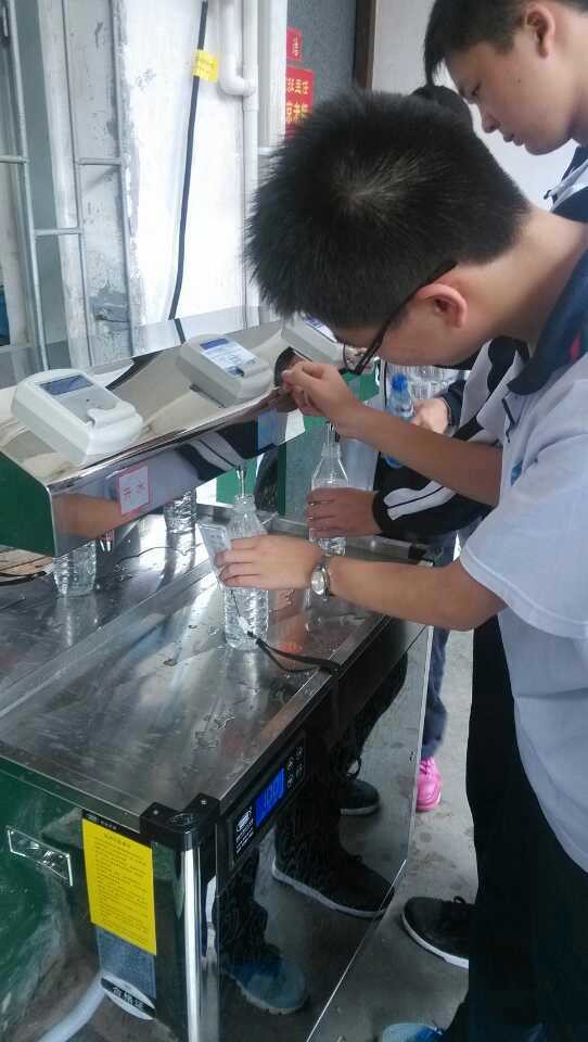 世紀(jì)豐源飲水設(shè)備